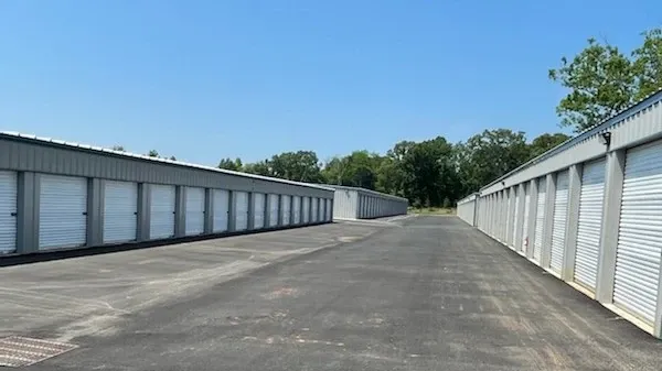 self storage units with drive up access